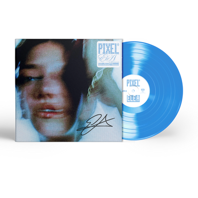 ele a vinile colorato blu nuovo album pixel autografato in copertina foto primo piano rapper svizzera sfocata