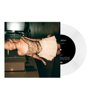 Dandelion singolo estratto dalla versione deluxe di eternal susnhine di ariana grande disco vinile colorato 45 giri 7 pollici con foto sfocata di ariana grande in copertina