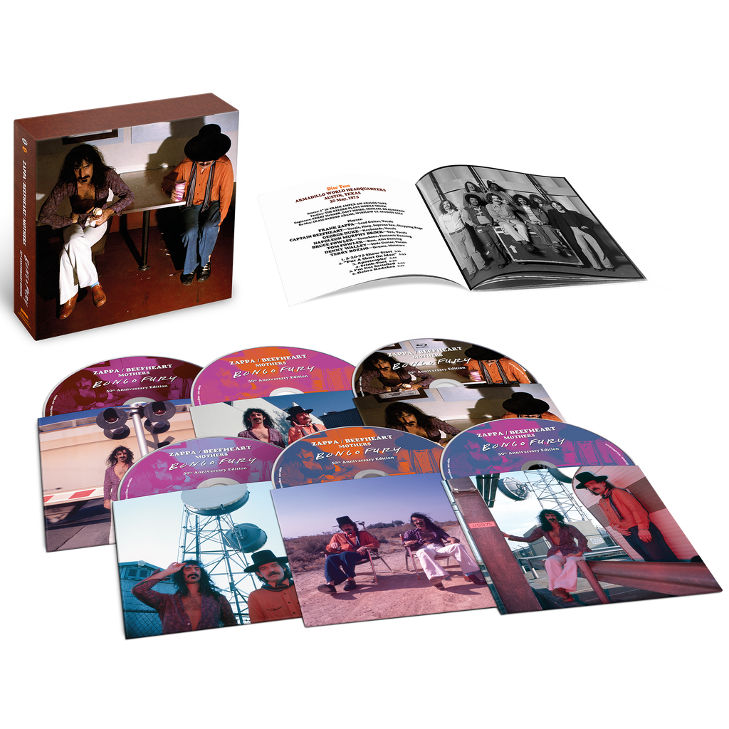 cofanetto di frank zappa e le Mothers, album Bongo Fury in collaborazione con Captain Beefheart. nell'immagine sono presenti 5 CD  e un bluray audio che sono all'interno del piccolo box con immagine di copertina e booklet aperto