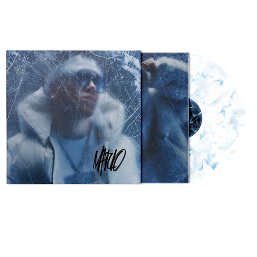 LP singolo in vinile colorato trasparente con effetto blu marmorizzato del nuovo album di low-red dal titolo MARIO III con copertina standard con foto di low-red opaca con patina effetto ghiaccio e busta del vinile personalizzata