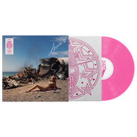 nuovo album di Anna Pepe in vinile rosa trasparente Million Dollar Babe Dollar Edition vinile LP fucsia autografato colored vinyl con copertina raffigurante l artista seduta su una spiaggia davanti a un relitto aereo in fiamme e inserto esclusivo con grafica rosa decorata da cristalli