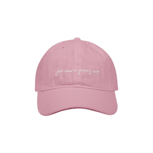 girl so in love embroidered | Cappello