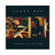 copertina immagine di james bay che ha scelto per il nuovo album changes all the time è una cover nera con delle immagini di strumenti musicali come la chitarra e il pianoforte suonate dalla band di bay e james il cantante britannico è in piedi con il suo solito cappello che guarda la gente suonare
