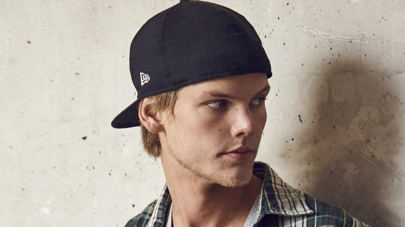 Vinili, CD e Merch ufficiale di Avicii Universal Music Shop